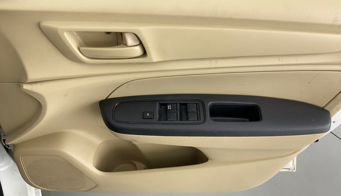 2019 Honda Amaze 1.2 EMT I VTEC, Petrol, Manual, 35,663 km, Driver Side Door Panels Control