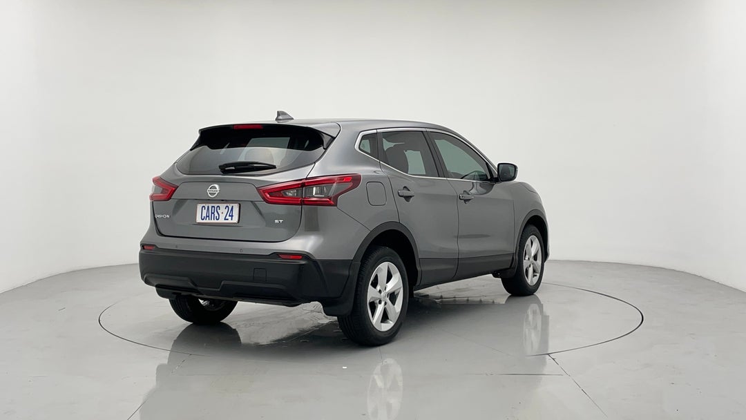 2018 Nissan Qashqai St, Automatic, 68382 km, Right Back Diagonal (45- Degree) View