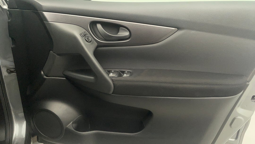 2018 Nissan Qashqai St, Automatic, 68382 km, Speaker View