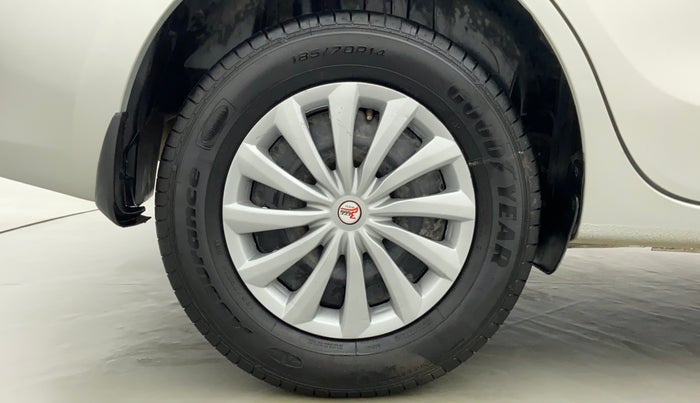 2017 Maruti Dzire VDI, Diesel, Manual, 1,10,688 km, Right Rear Wheel