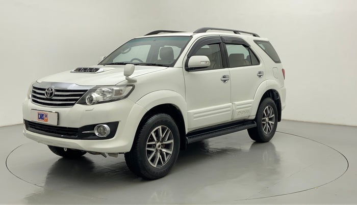 2013 Toyota Fortuner 3.0 AT 4X2, Diesel, Automatic, 1 km, Left Front Diagonal