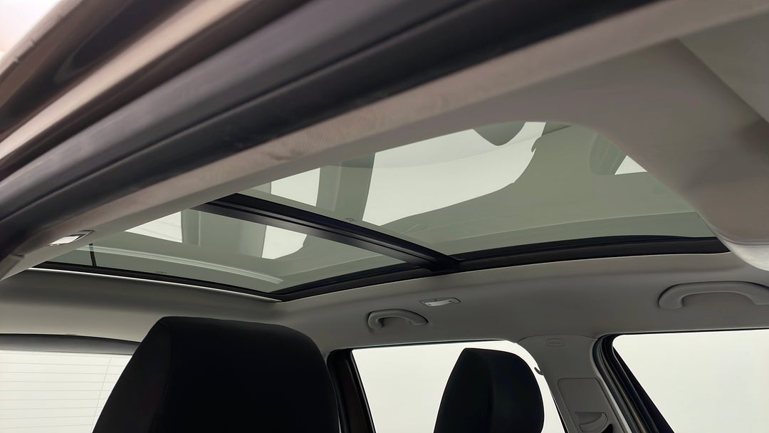 Interior Sunroof/Moonroof