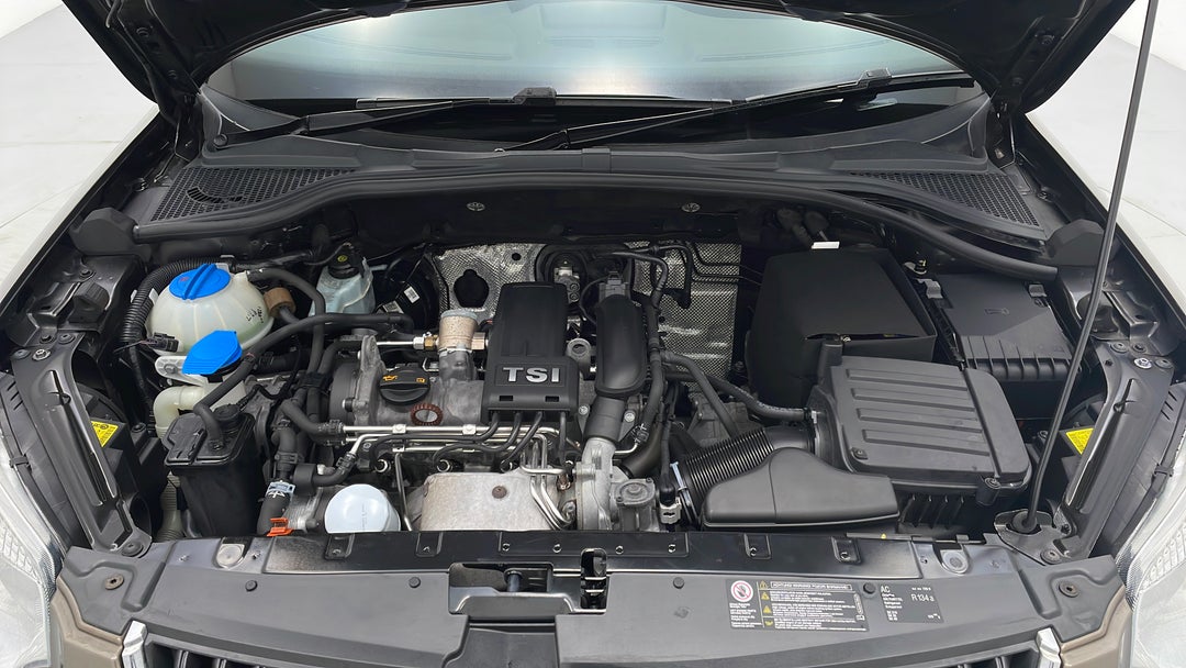 Open Bonnet (Engine)