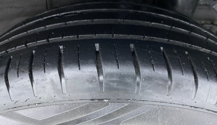 2015 Hyundai Elite i20 ASTA 1.2, Petrol, Manual, 67,254 km, Left Rear Tyre Tread