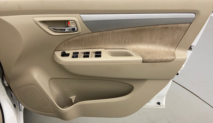 2015 Maruti Ertiga ZDI, Diesel, Manual, 49,628 km, Driver Side Door Panels Controls