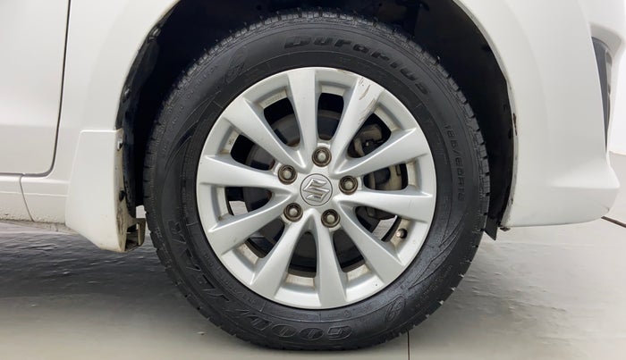 2015 Maruti Ertiga ZDI, Diesel, Manual, 49,628 km, Right Front Tyre
