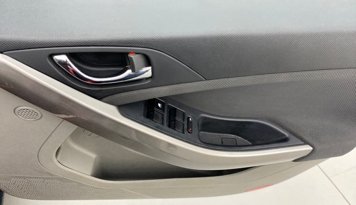 2019 Tata NEXON XZ+ 1.5, Diesel, Manual, 11,701 km, Driver Side Door Panels Control