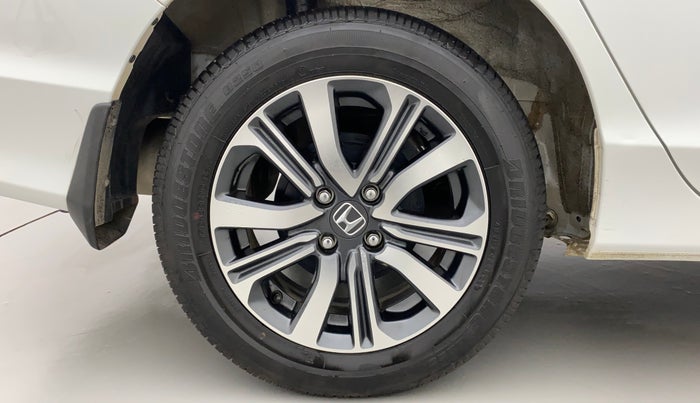 2022 Honda City 1.5L I-VTEC V MT 4TH GEN, Petrol, Manual, 2,369 km, Right Rear Wheel