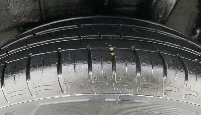 2021 Hyundai AURA S CNG, CNG, Manual, 35,714 km, Left Rear Tyre Tread