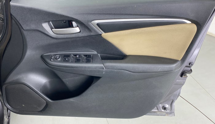 2017 Honda Jazz 1.2L I-VTEC V AT, Petrol, Automatic, 28,608 km, Driver Side Door Panels Control