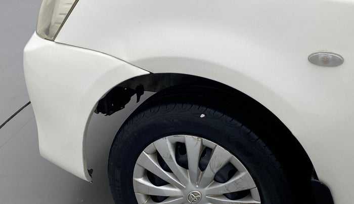 2011 Toyota Etios G, Petrol, Manual, 85,630 km, Left fender - Lining missing