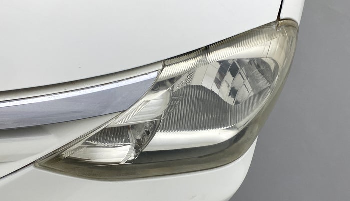 2011 Toyota Etios G, Petrol, Manual, 85,630 km, Left headlight - Faded