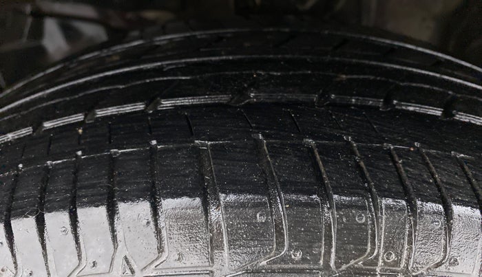 2016 Honda City VX MT PETROL, Petrol, Manual, 43,376 km, Left Front Tyre Tread