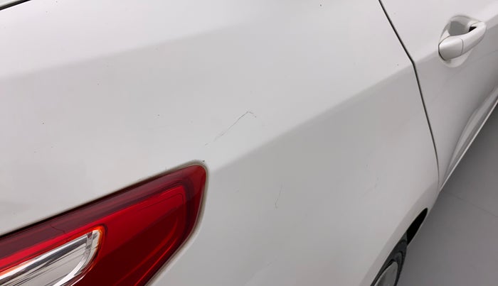 2017 Hyundai Xcent S 1.2, Petrol, Manual, 68,707 km, Right quarter panel - Minor scratches
