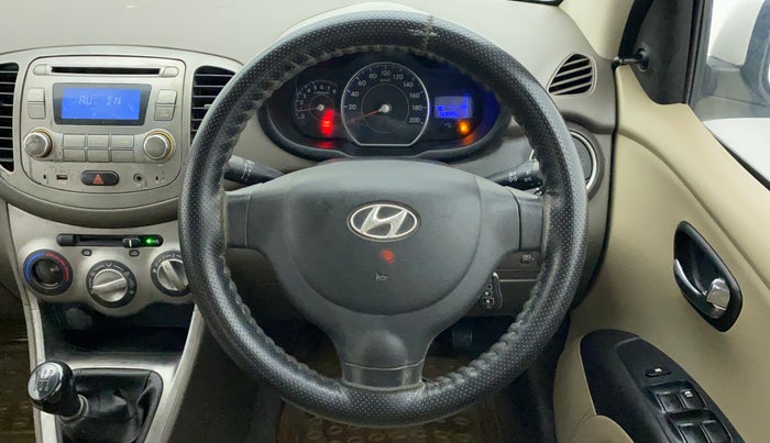 2013 Hyundai i10 MAGNA 1.1, Petrol, Manual, 63,462 km, Steering Wheel Close Up