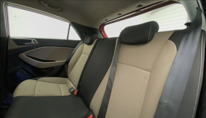 2015 Hyundai Elite i20 ASTA 1.2, Petrol, Manual, 49,358 km, Right Side Rear Door Cabin