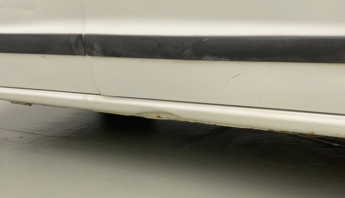 2011 Hyundai Santro Xing GL PLUS, Petrol, Manual, 58,503 km, Right running board - Slightly dented