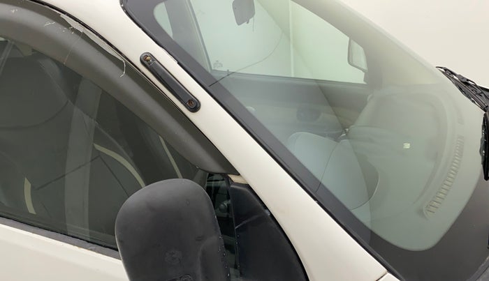 2011 Hyundai Santro Xing GL PLUS, Petrol, Manual, 58,503 km, Right A pillar - Minor scratches