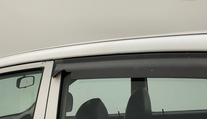 2011 Hyundai Santro Xing GL PLUS, Petrol, Manual, 58,503 km, Rear left door - Door visor damaged