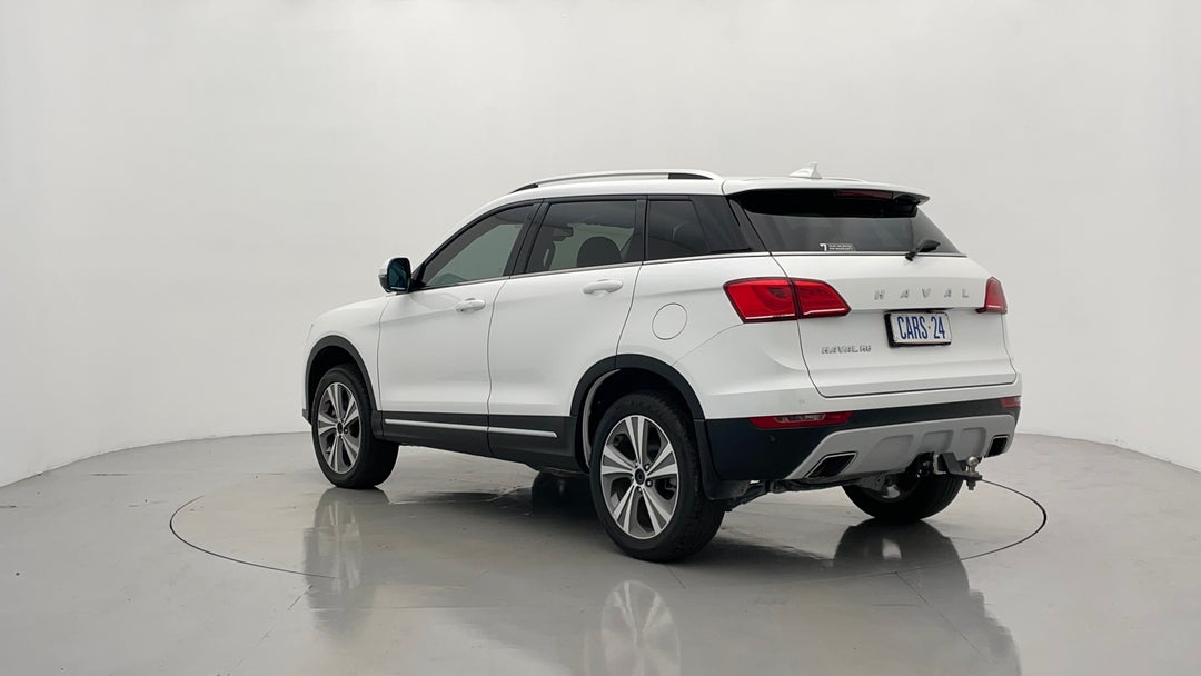 Left Back Diagonal (45- Degree) View