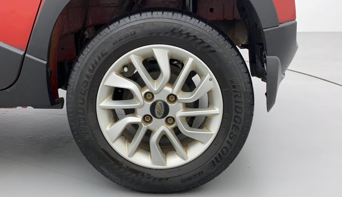 2016 Mahindra Kuv100 K8 6 STR, Petrol, Manual, 43,972 km, Left Rear Wheel
