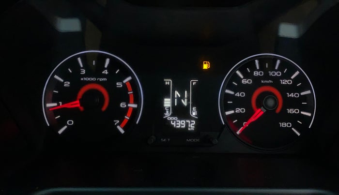 2016 Mahindra Kuv100 K8 6 STR, Petrol, Manual, 43,972 km, Odometer Image