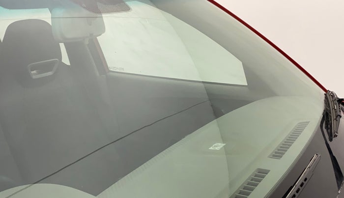 2016 Mahindra Kuv100 K8 6 STR, Petrol, Manual, 43,972 km, Front windshield - Minor spot on windshield