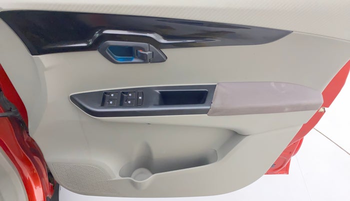 2016 Mahindra Kuv100 K8 6 STR, Petrol, Manual, 43,972 km, Driver Side Door Panels Control