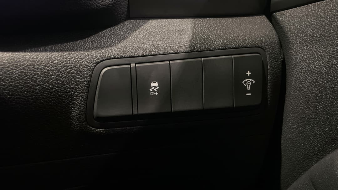 2017 Hyundai Tucson Active (FWD), Manual, 75212 km, Utility Switches/Buttons