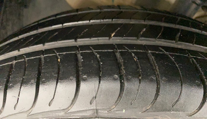 2019 KIA SELTOS HTK 1.5 PETROL, Petrol, Manual, 20,522 km, Left Front Tyre Tread