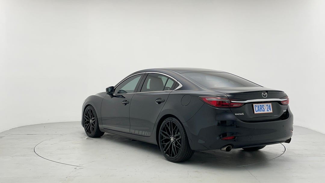 Left Back Diagonal (45- Degree) View