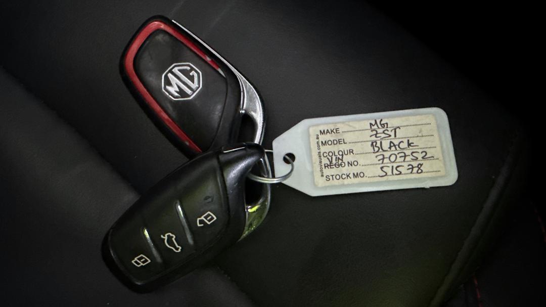 2021 MG Zst Vibe, Automatic, 69851 km, Key Close-up