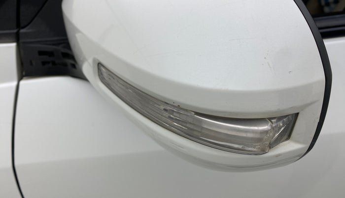 2015 Maruti Swift Dzire VDI ABS, Diesel, Manual, 67,395 km, Left rear-view mirror - Indicator light has minor damage