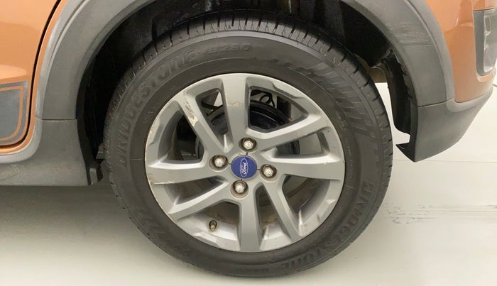 2018 Ford FREESTYLE TITANIUM PLUS 1.5 DIESEL, Diesel, Manual, 64,077 km, Left Rear Wheel