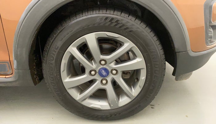 2018 Ford FREESTYLE TITANIUM PLUS 1.5 DIESEL, Diesel, Manual, 64,077 km, Right Front Wheel