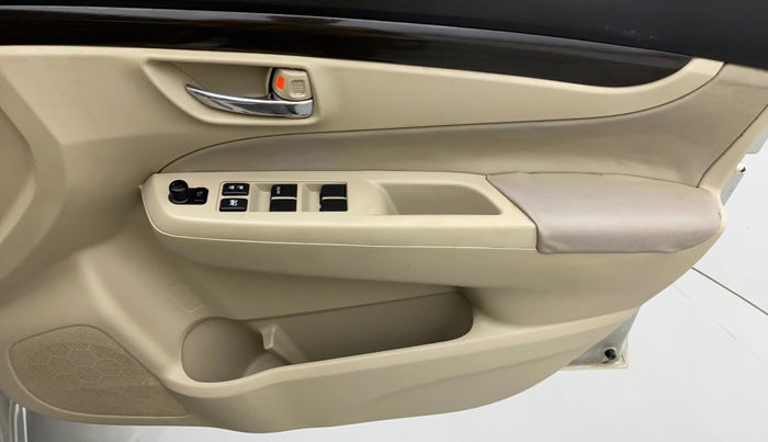 2015 Maruti Ciaz ZXI, Petrol, Manual, 48,251 km, Driver Side Door Panels Control