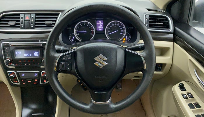 2015 Maruti Ciaz ZXI, Petrol, Manual, 48,251 km, Steering Wheel Close Up