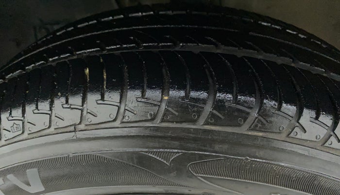 2020 Maruti New Wagon-R VXI 1.0, Petrol, Manual, 12,943 km, Left Front Tyre Tread