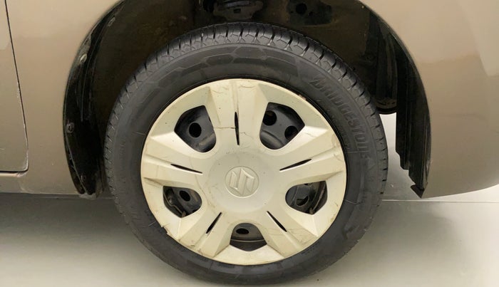 2014 Maruti Wagon R 1.0 VXI, Petrol, Manual, 53,113 km, Right Front Wheel