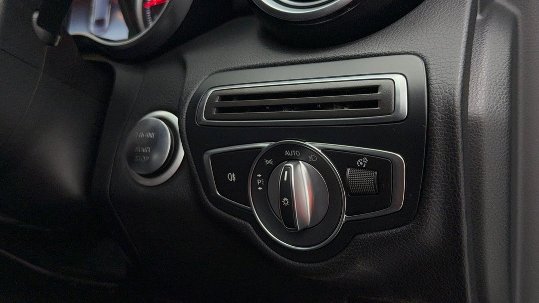 2018 Mercedes-benz C200 C200, Automatic, 54724 km, Utility Switches/Buttons