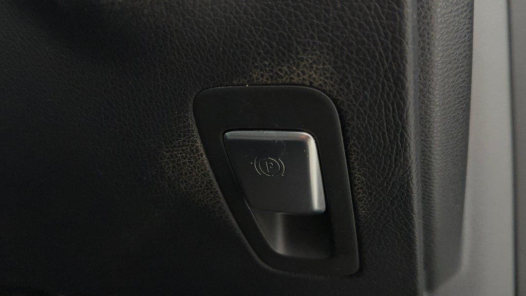 2018 Mercedes-benz C200 C200, Automatic, 54724 km, Handbrake