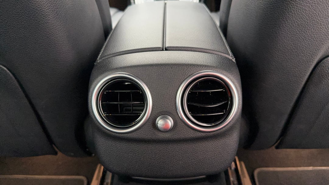 2018 Mercedes-benz C200 C200, Automatic, 54724 km, Rear A/C Vent