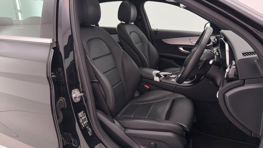2018 Mercedes-benz C200 C200, Automatic, 54724 km, Right Side Front Door Cabin View
