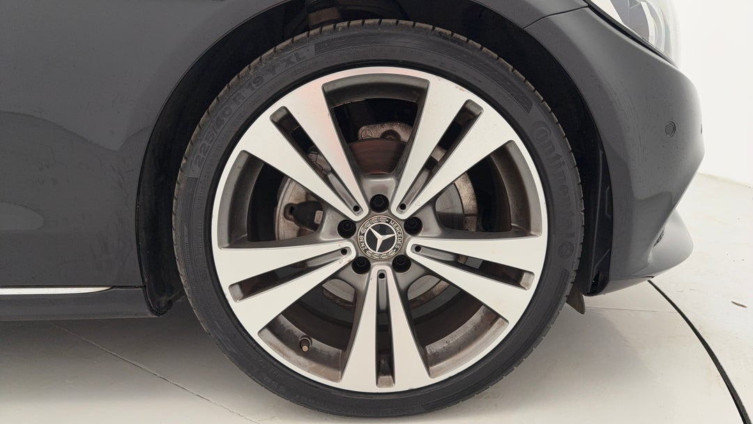 2018 Mercedes-benz C200 C200, Automatic, 54724 km, Right Front Wheel