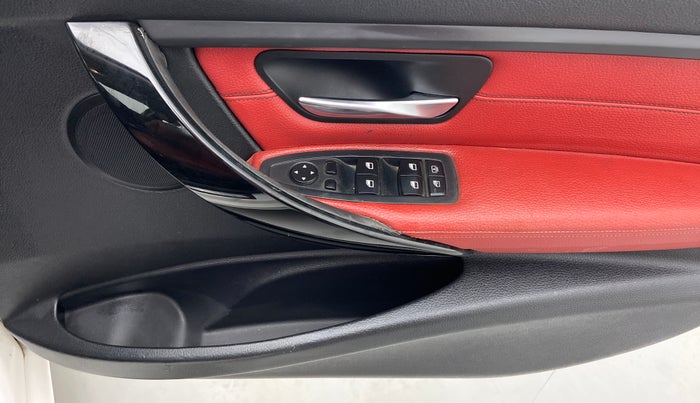 2014 BMW 3 Series 320D SPORTLINE, Diesel, Automatic, 77,316 km, Driver Side Door Panels Control