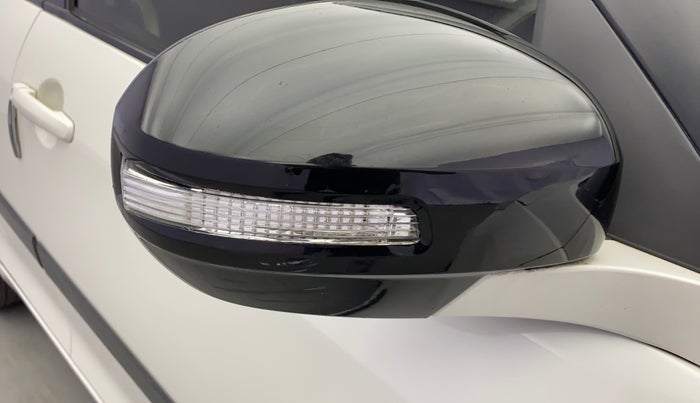 2015 Maruti Swift VXI, Petrol, Manual, 46,056 km, Right rear-view mirror - Mirror motor not working