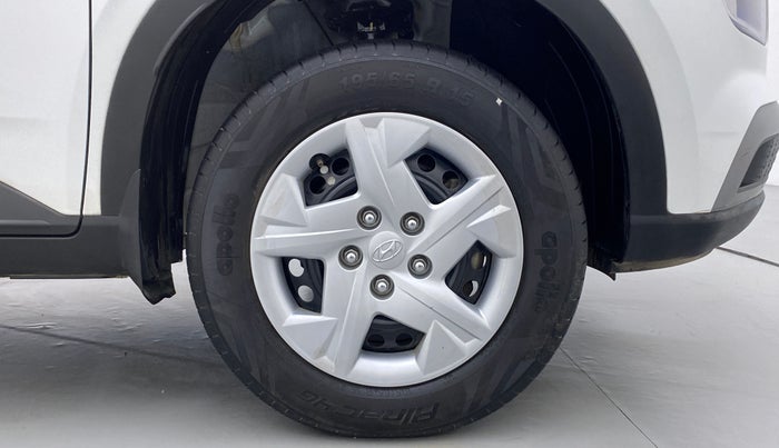 2021 Hyundai VENUE S MT 1.2 KAPPA, Petrol, Manual, 9,481 km, Right Front Wheel