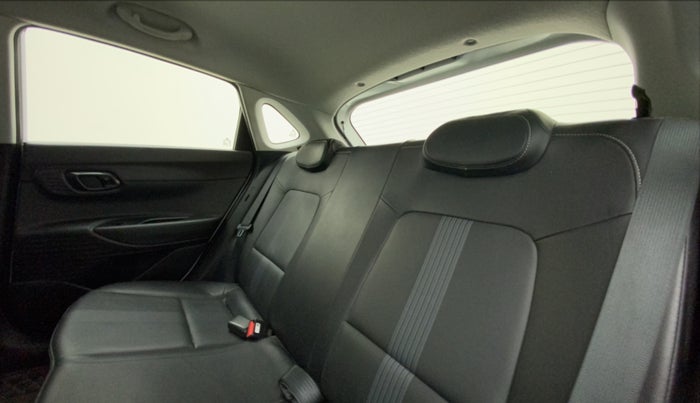 2020 Hyundai NEW I20 SPORTZ 1.0T GDI IMT, Petrol, Manual, 23,642 km, Right Side Rear Door Cabin