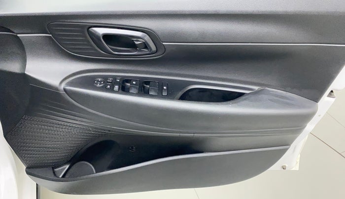2020 Hyundai NEW I20 SPORTZ 1.0T GDI IMT, Petrol, Manual, 23,642 km, Driver Side Door Panels Control