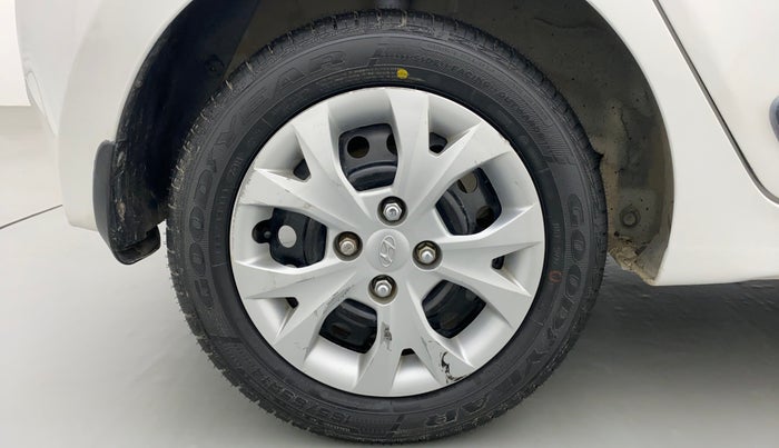 2015 Hyundai Grand i10 SPORTZ 1.2 KAPPA VTVT, Petrol, Manual, 39,779 km, Right Rear Wheel